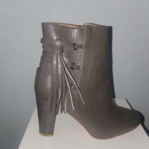 Halogen Grey Leather Bootie - Picture 4 of 4
